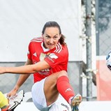 Benfica bate Valadares e continua invicto na Liga BPI