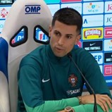 Cancelo sobre Ronaldo: «Selecionador deu descanso ao melhor jogador português de sempre»