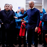 Roberto Martínez e jogadores prestaram homenagem a Fernando Gomes no final do Croácia-Portugal