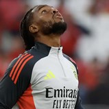 Renato Sanches volta a lesionar-se