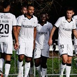 Arouca-Farense, 1-2: eficácia vale apuramento para os 'oitavos' da Taça de Portugal