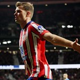 Atlético Madrid vence Alavés após reviravolta e sobe ao segundo lugar da La Liga