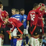 Problema no alarme de incêndio desliga VAR no Ipswich-Manchester United