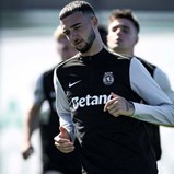 Debast recuperado é novidade no treino do Sporting