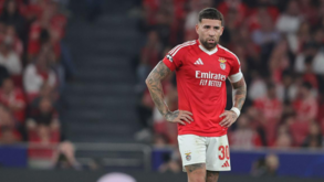 Otamendi tem o futuro nas mãos: «River recebe-o quando ele quiser»