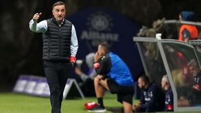 Carlos Carvalhal projeta jogo em Arouca: «Não vamos ser surpreendidos»