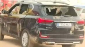 Insultos e gritos de protesto: populares destroem carro do primeiro-ministro espanhol em Paiporta