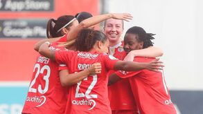 Benfica venceu o Damaiense e segurou a liderança da Liga BPI