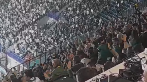 Penálti na barra e... festejos em barda: o momento em que Haaland falhou em Alvalade