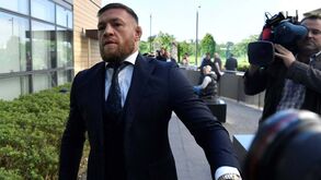 McGregor acusado de violar mulher num hotel em Dublin: «Puxou-a pelo pescoço, ela não conseguia respirar»