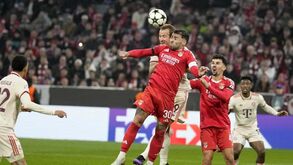 Otamendi: «Temos de estar preparados para jogar em qualquer sistema»
