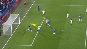 João Félix falhou de forma incrível... e depois redimiu-se com um belo golo: veja os dois lances