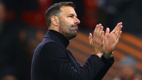 Van Nistelrooy pede apoio para Amorim e deixa elogios aos jogadores do Manchester United