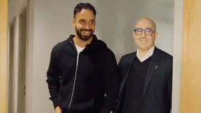 Ainda sem visto de trabalho, Amorim vai conhecendo o staff: a nota do Man. United