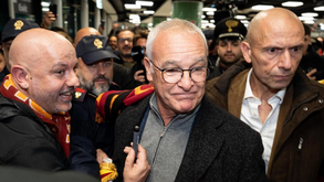 Claudio Ranieri vai ser o terceiro treinador da Roma esta época