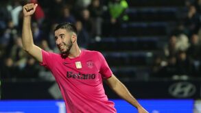 Centrais do Sporting na mira do Real Madrid