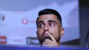 Deco 'risca' contratação de Diogo Costa: «No lugar dele, não viria para o Barcelona ser suplente»