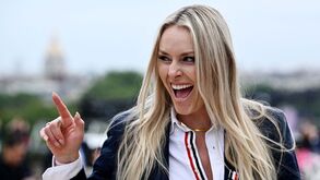 Lindsey Vonn anuncia regresso às pistas aos 40 anos: «Espero que o uniforme ainda me sirva...»