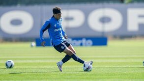 Boas notícias para Vítor Bruno: Pepê já treina integrado