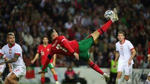 O sensacional golo de Cristiano Ronaldo com este remate acrobático