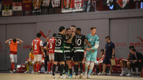 Sporting goleia Sp. Braga/AAUM e 'cola-se' ao Benfica no topo da Liga Placard de futsal