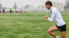 Recuperações de Jorge Fernandes e Mikel Villanueva no plano do V. Guimarães