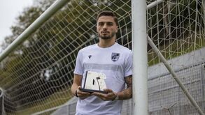 Nuno Santos recebe prémio Golo do Mês: «Foi só uma questão de olhar bem para a trajetória da bola»