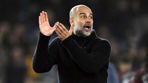 Pep Guardiola vai renovar com o Man. City, adianta 'The Athletic'