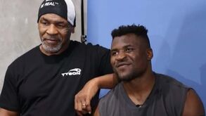 Ngannou reage ao combate Tyson/Paul: «Custou-me assistir...»