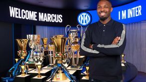 'Plano Thuram' em marcha: Liverpool quer avançado do Inter