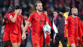 Harry Kane dá problema ao Bayern: «Não tarda ficamos sem bolas para os treinos!»