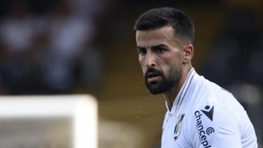Capitão Tiago Silva em dúvida para o jogo com o Astana