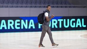Nani avalia derrota pesada do Sporting com o Arsenal: «Pode ser um 'abre-olhos'»