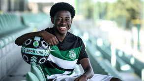 Estefânio Ruben assina contrato de formação com o Sporting