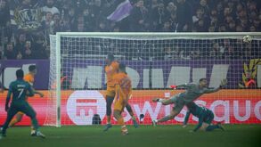 A crónica do Anderlecht-FC Porto, 2-2: brigada anticrise sofre traição final