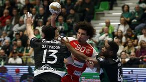 Dínamo Bucareste rendido ao Sporting: «Joga de forma fantástica em casa, tem feito uma época excelente»