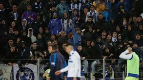 «Palhaços joguem à bola»: cânticos dos adeptos valem multa superior a 3 mil euros ao FC Porto