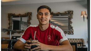 Cáseres de olho na estreia