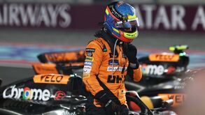 Oscar Piastri ganha sprint no Qatar em dia de dobradinha da McLaren