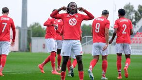 Benfica vinga-se diante do Casa Pia