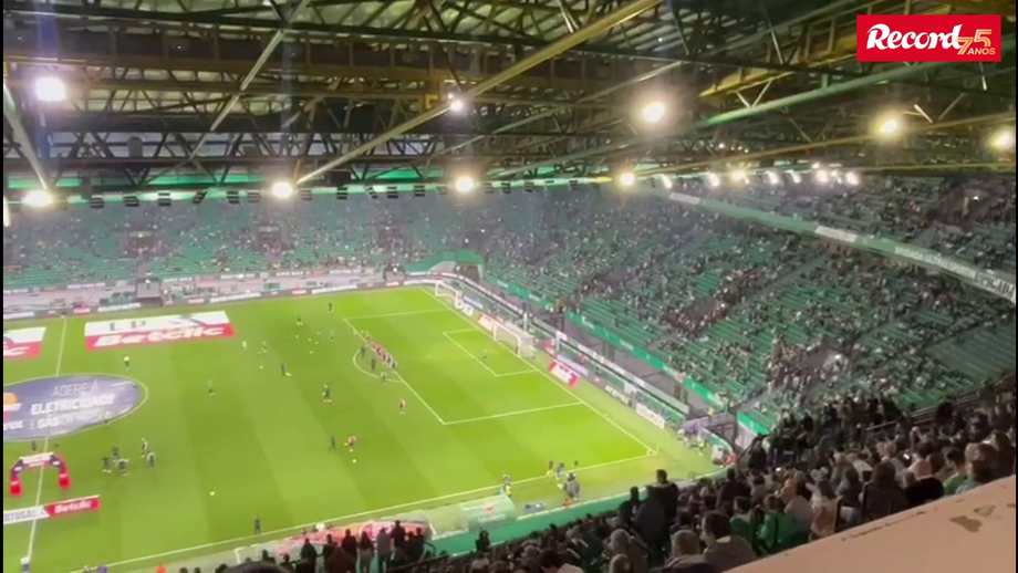 Momento antes do início do Sporting-Estrela da Amadora