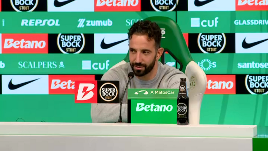 Treinador questionado sobre a possibilidade de levar Gyökeres para o Manchester United no mercado de inverno