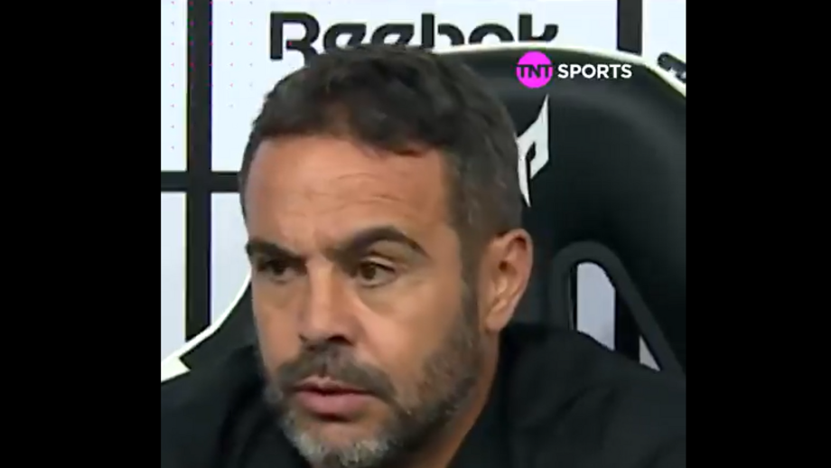 Treinador português do Botafogo diz que a sua equipa "tem muitos adversários"