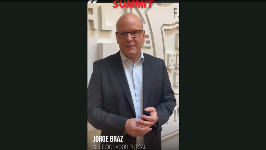 Habituados a dar a tática, técnicos tiraram uns minutos para soprar as velas nos 75 anos do nosso jornal