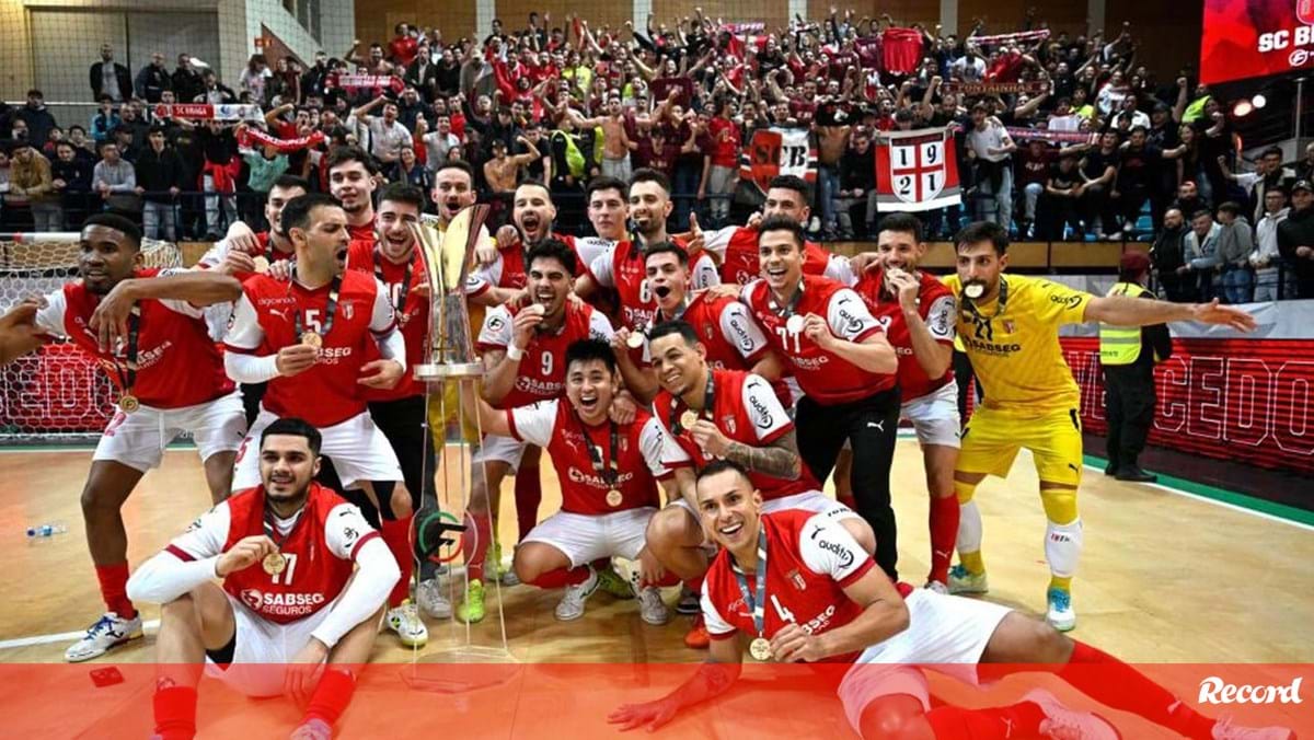 Sp. Braga Celebrates First Futsal Super Cup Victory  – Photo Gallery