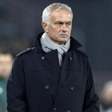 José Mourinho tranquiliza amigos sobre cirurgia: «Um pequeno e rápido procedimento»