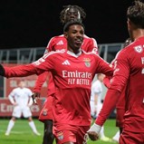 Benfica B-Felgueiras, 2-0: golos a abrir e fechar dão vitória com Lage na bancada