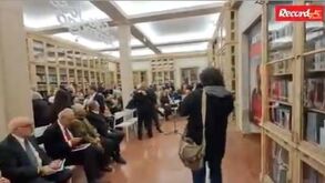 Simões: «Fiquei sensibilizado com a presença de Vieira. E quem deve ficar sensibilizado é o Benfica»