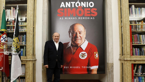 António Simões analisa momento do FC Porto: «Colocou-se num buraquinho e vai ter de sair»