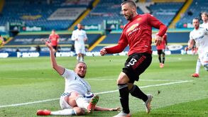 Luke Shaw volta a lesionar-se e desabafa: «Estou devastado...»